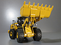 85686