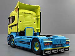68226