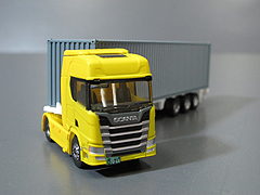 330912